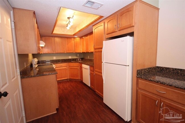 Building Photo - 3528 Parkwood Ave