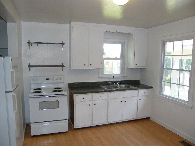 Building Photo - 1509 Russell St