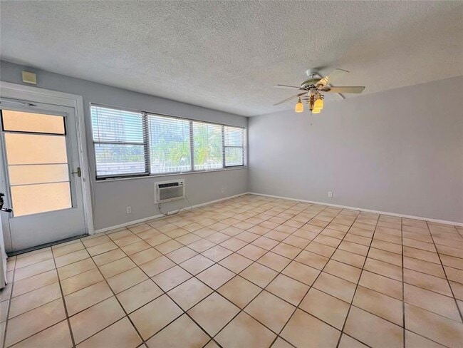 Foto del edificio - 625 Antioch Ave