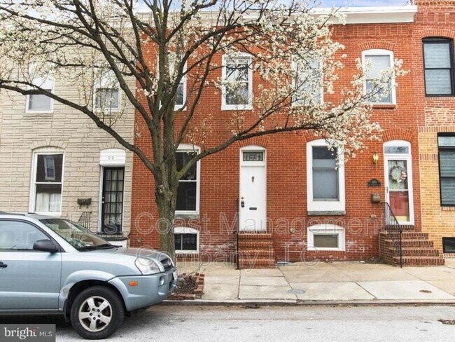Building Photo - 1004 S Clinton St