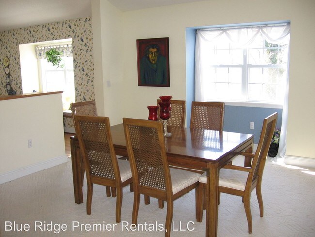 Building Photo - 3 br, 2 bath House - 100 Foresthill Lane