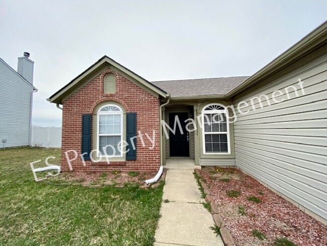 Building Photo - Wonderful 3 Bedroom 2 Bathroom Ranch Style...