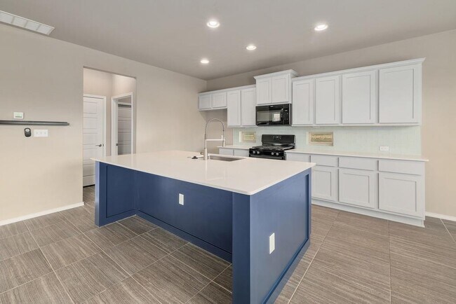 Building Photo - 3651 Sandy Brook Dr