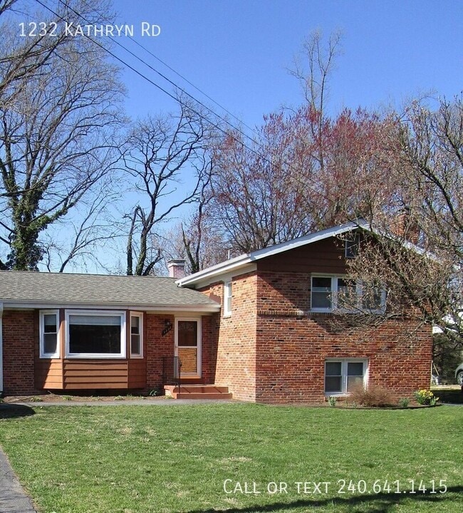 Photo - 1232 Kathryn Rd House