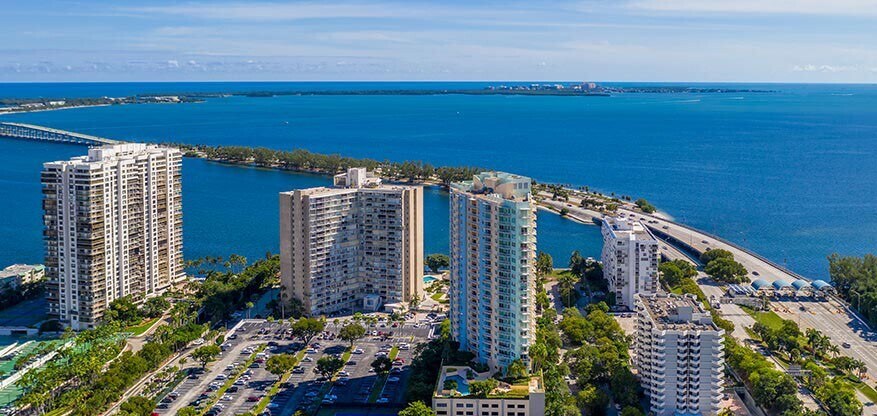 Foto principal - 2475 Brickell Ave