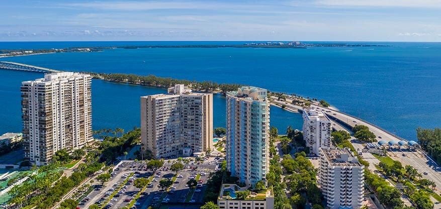 Primary Photo - 2475 Brickell Ave