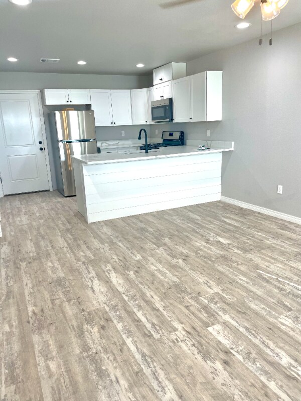 Foto del edificio - 14507 Periwinkle Dr