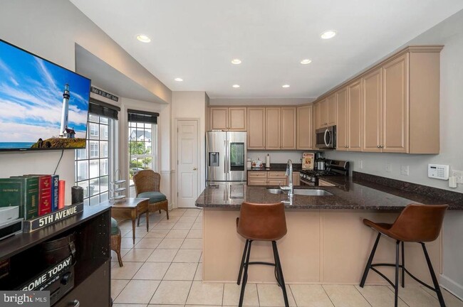 Building Photo - 2433 Brookmoor Ln