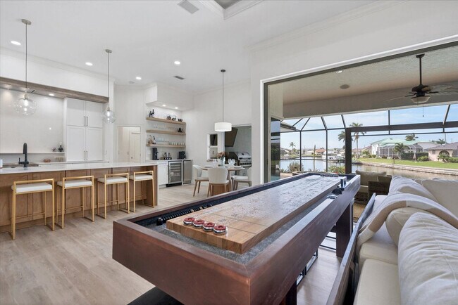 Foto del edificio - 3337 Sandpiper Dr
