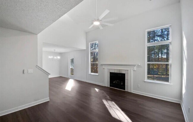 Building Photo - 2564 Captains Watch Rd NE