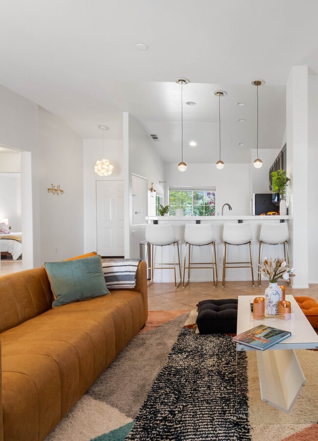 Foto del edificio - Sunrise Condo