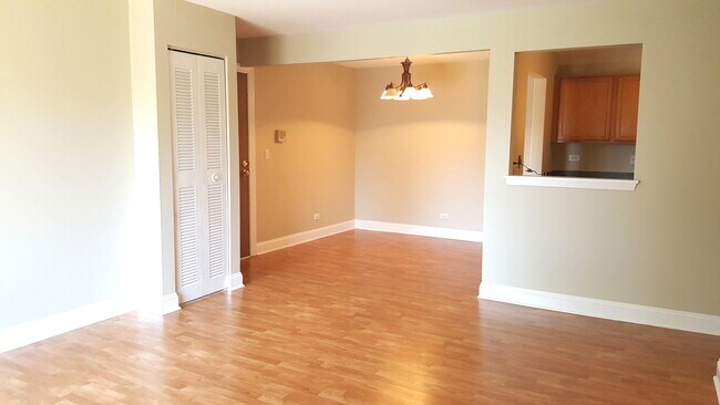 Foto del edificio - 960 N Lakeside Dr