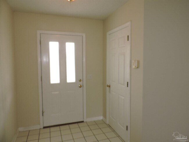 Foto del edificio - 2052 Southwind Cir