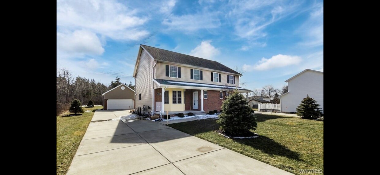 4615 Brompton Dr, Buffalo, NY 14219 Townhome Rentals in Buffalo NY