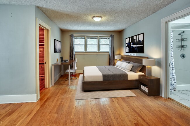 Foto del edificio - 3430 Webster St