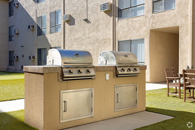 Barbecue Area - Ellendale Arms Apartments