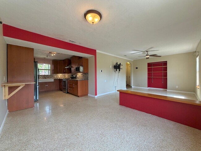 Foto del edificio - 7103 Twin Crest Dr