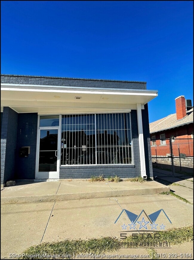 Building Photo - 1909 Yandell Dr