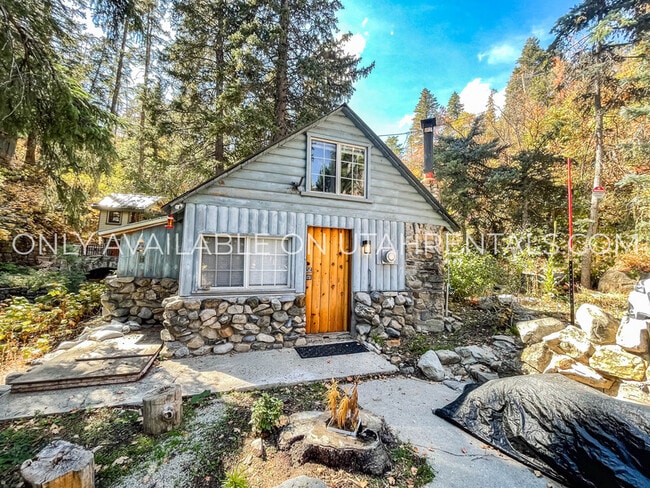 Building Photo - 3162 E Big Pne Cyn