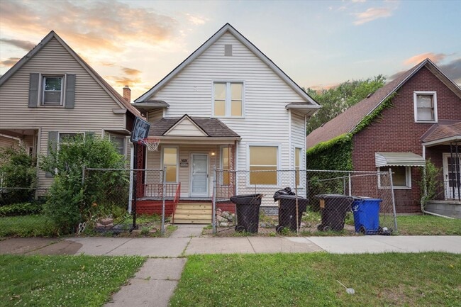 Building Photo - 4 Bedroom 2 Bath $1,500