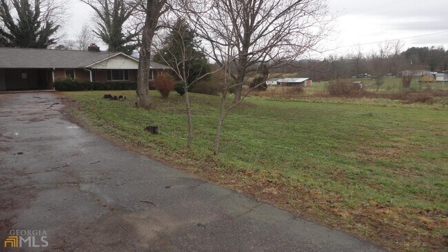 Building Photo - 1679 Helen Hwy