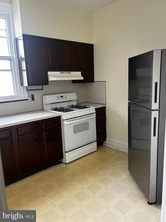 Foto del edificio - 237 Haverford Ave