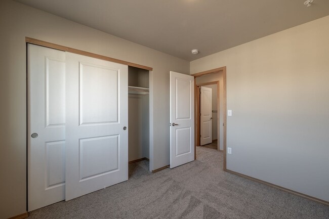 Foto del edificio - 3 Bedroom 2 Bath Apartment Pet Friendly!