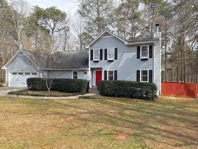 Building Photo - Cedar Creek Beauty with Fenced In Backyard!