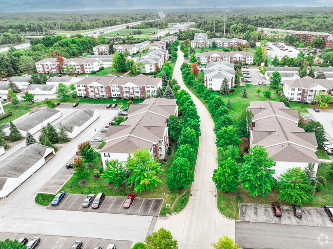 Building Photo - Cherry Tree Village