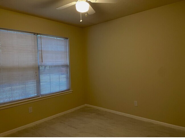 Foto del edificio - 6622 Portlick Dr