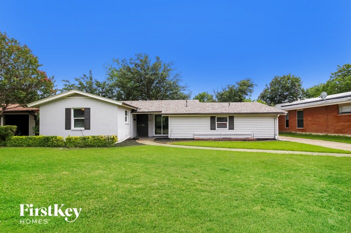 Foto principal - 3510 Princeton Dr