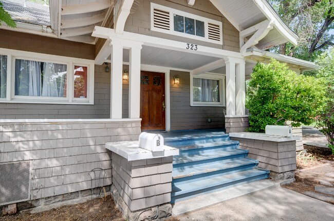 Foto del edificio - 323 13th St NW