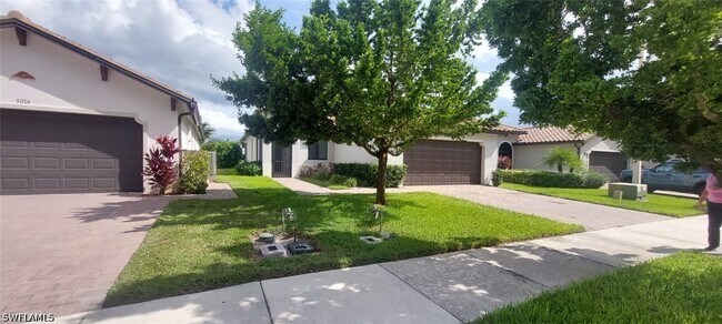 Building Photo - 5020 Arancia Ln