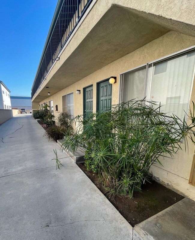 Landscaped Driveway - 25206 Frampton Ave