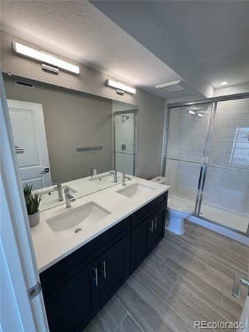 Foto del edificio - 2660 S Delaware St