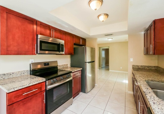 Building Photo - 3645 Valais Dr