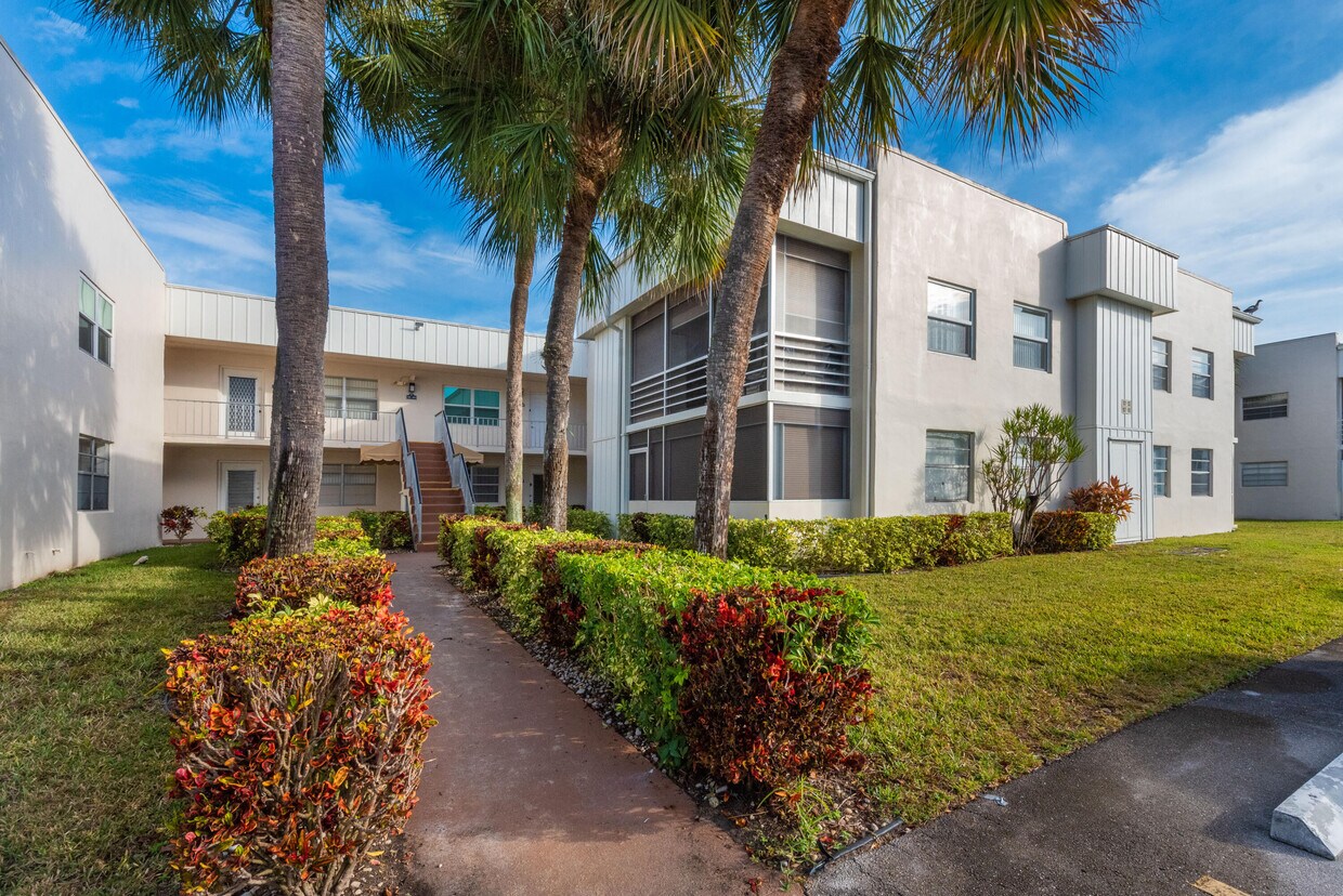 Efficiency For Rent In Delray Beach