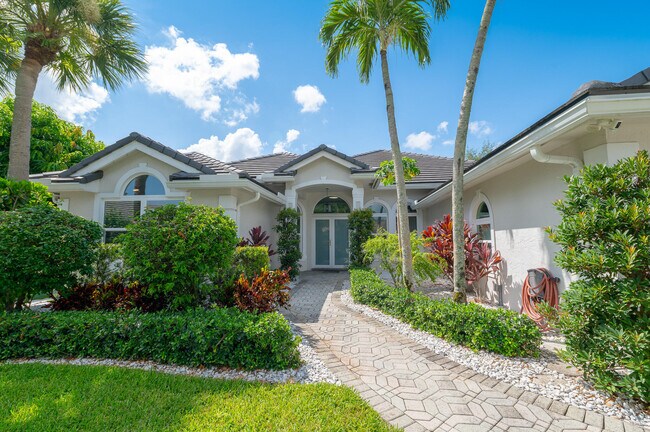 Foto del edificio - 477 Otter Ln S