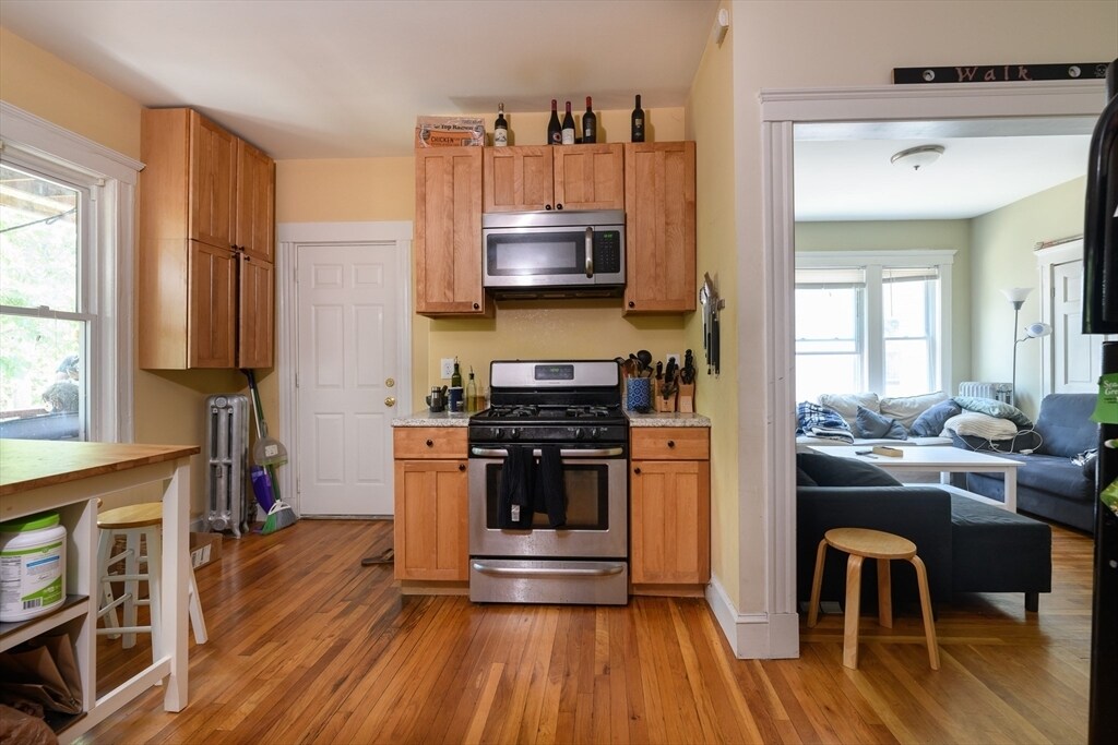 Foto principal - 114 Elm St