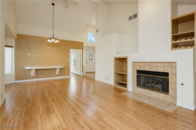 Foto del edificio - 6959 Emerald Springs Ln