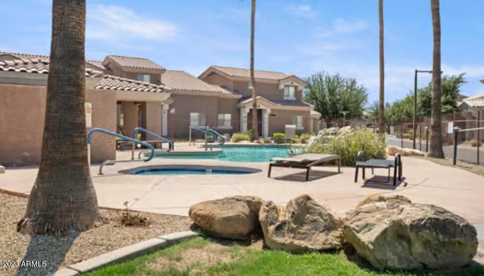 Primary Photo - 15502 N Hidden Valley Ln