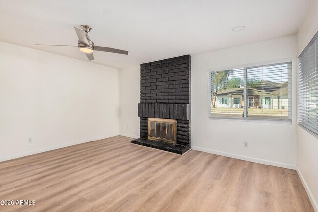 Foto del edificio - 11009 S Tewa St