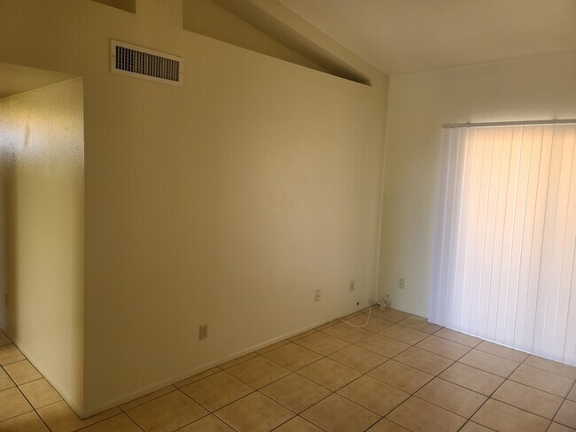 Foto del edificio - 1311 N Gila St