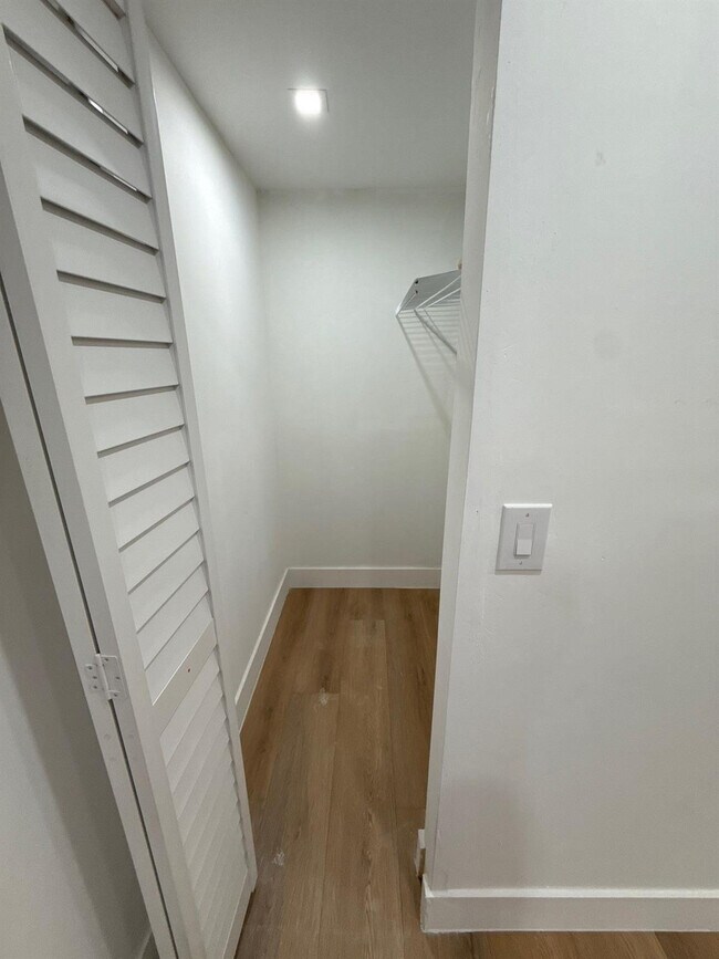 Foto del edificio - 1282 NW 35th St