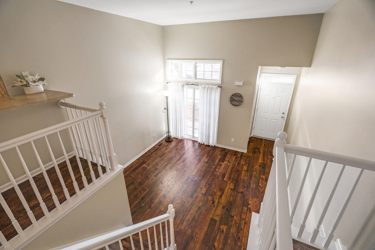 Primary Photo - 205 Amys Walk