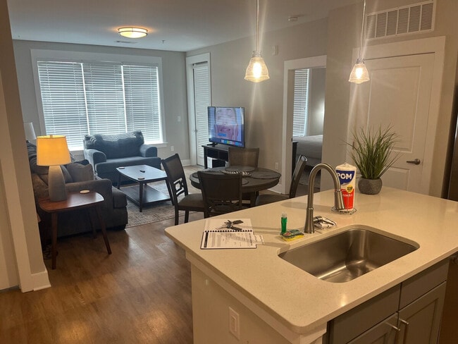 Building Photo - 6408 Providence Farm Ln