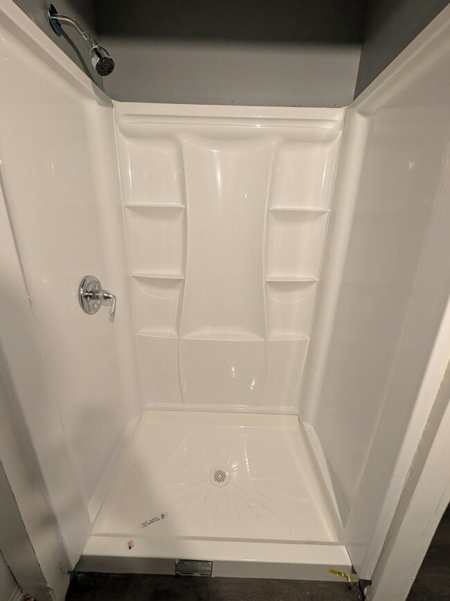 Building Photo - 1169 E 60th St