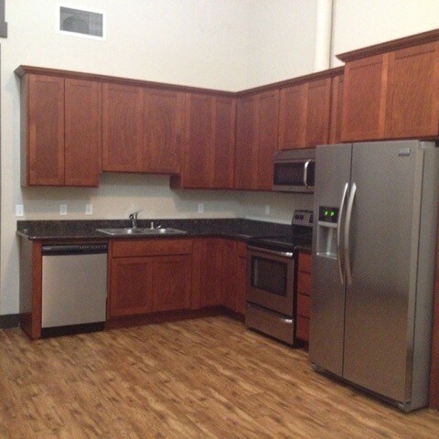Primary Photo - 30 F St