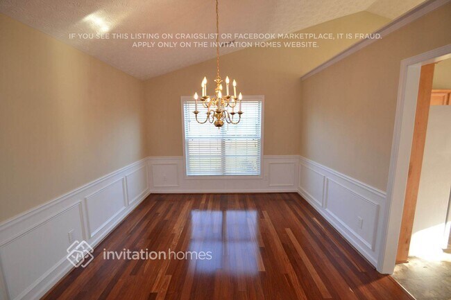 Foto del edificio - 2121 Prospect Walk Way NE