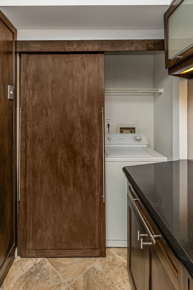 Photo - 2025 Lavers Cir Townhome